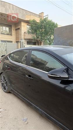 هیوندای ئەلەنترا